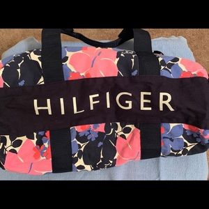 Tommy Hilfiger floral duffel bag